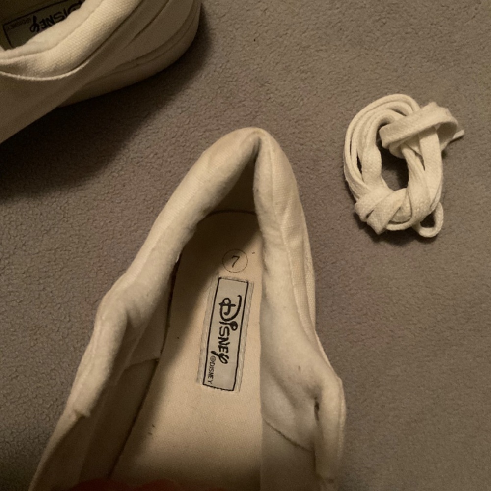 Women’s Disney shoes - Picture 4 of 5